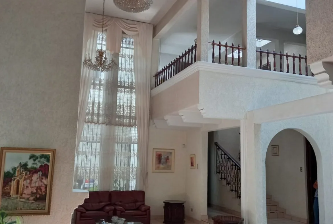 Casa en Venta Valle del Sol zona 4 Mixco - Image 1