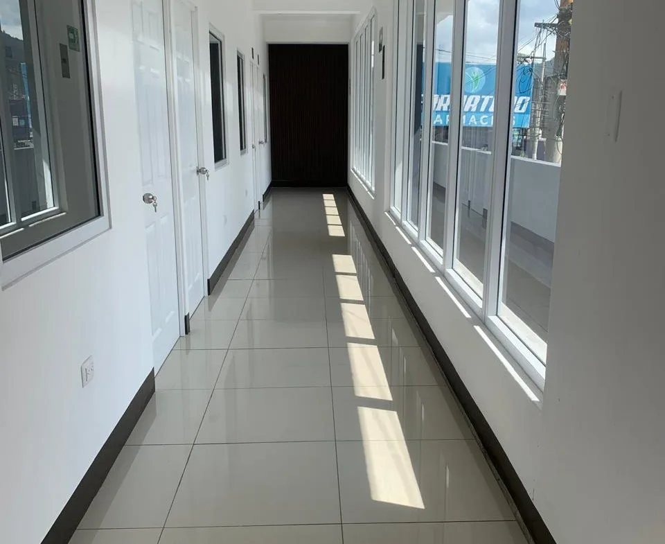 Edificio en renta, cerca de Estadio Mario Camposeco, Quetzaltenango - Image 2