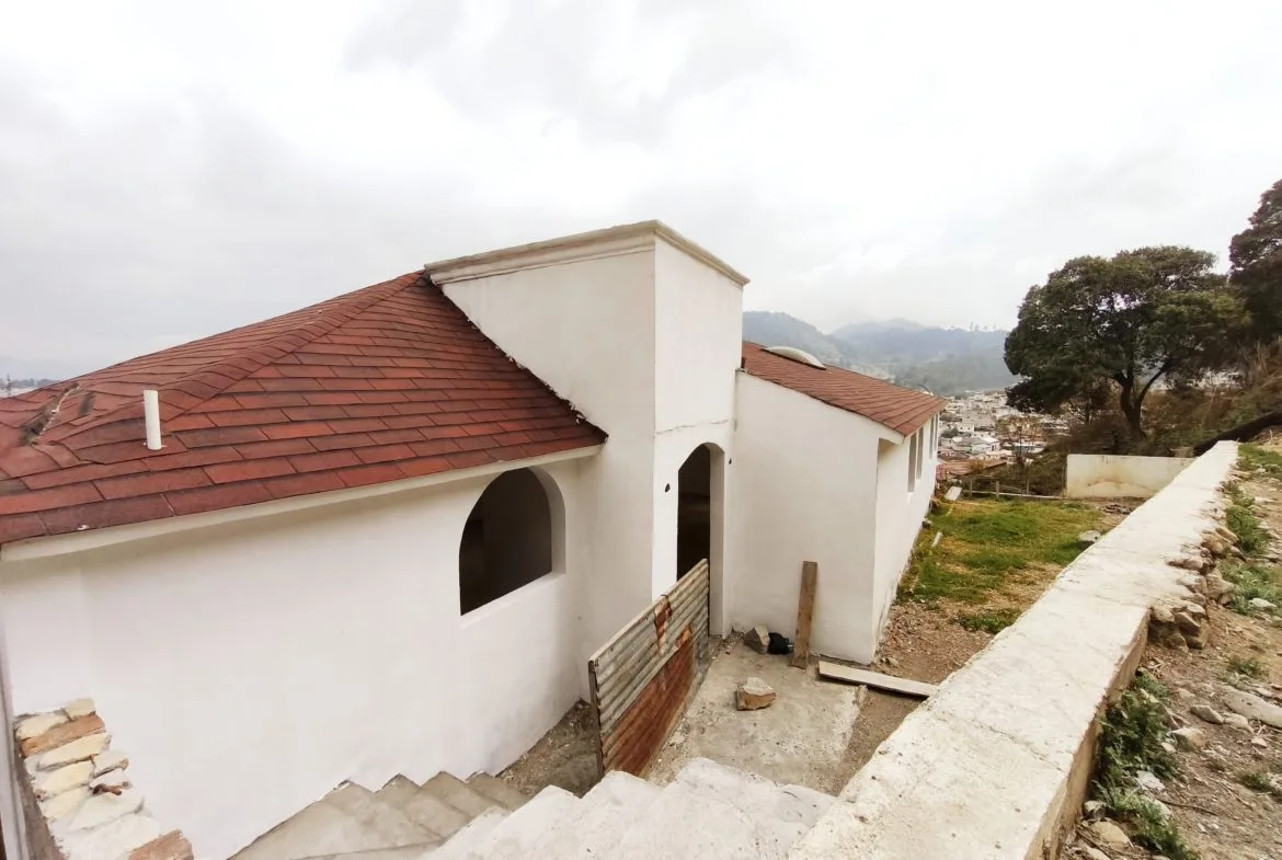 CASA PARA INVERSIÓN, Con la mejor vista a Xela! - Image 4